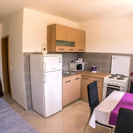 Apartments Frano Ropa Екстериор снимка