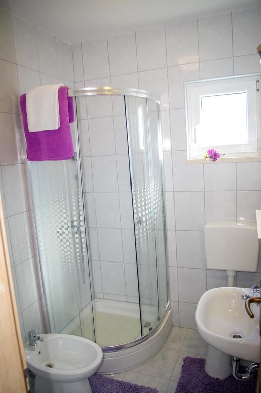 Apartments Frano Ropa Екстериор снимка